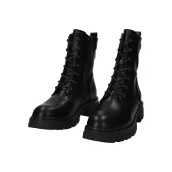 Anfibi con fondo in gomma