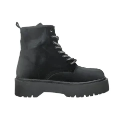 Anfibi con zip frontale.Tacco alto 4cm