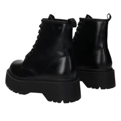 Anfibi. Tacco alto 4cm