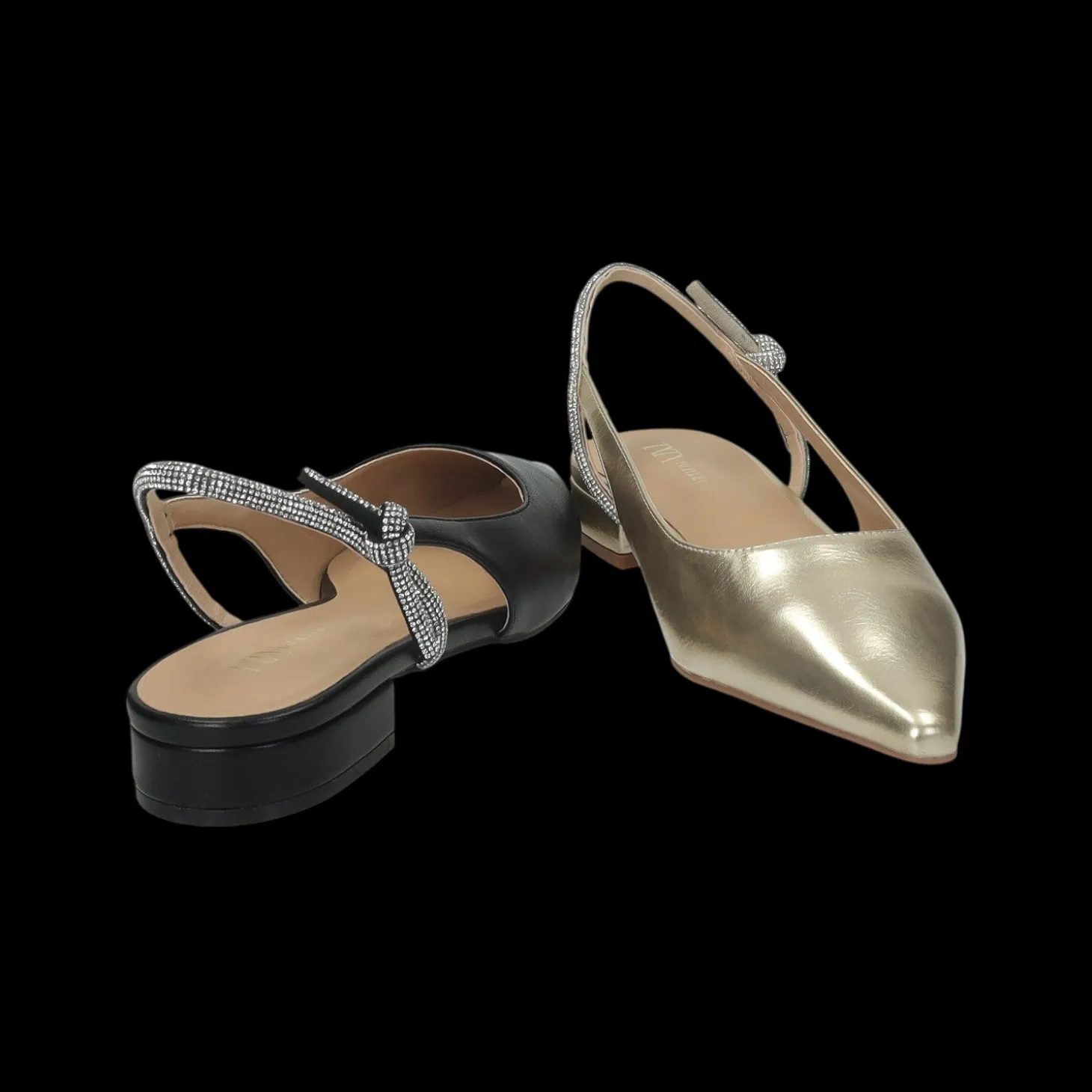 Ballerine con cinturino in strass.Tacco alto 2cm