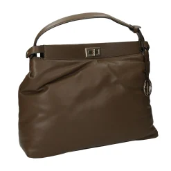 Borsa a secchiello con chiusura.