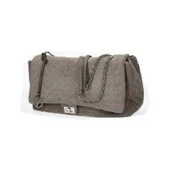 Borsa a spalla con patta e chiusura