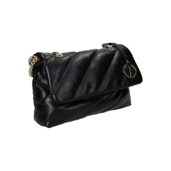 Borsa a tracolla con patta a chiusura.