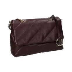 Borsa a tracolla con patta a chiusura.