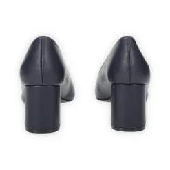 Décolleté a punta con tacco