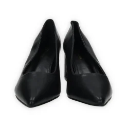 Décolleté a punta con tacco