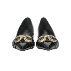 Décolleté con morsetto. Tacco alto 5.5cm