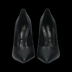 Décolleté con sottopiede in vera pelle.Tacco alto 8 cm