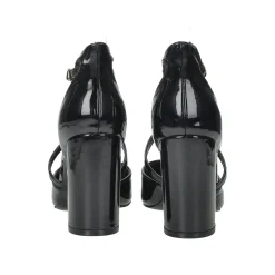 Décolleté con tacco a rocchetto. Tacco alto 9cm