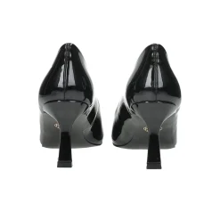 Décolleté con tacco a rocchetto. Tacco alto 7cm