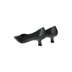 Décolleté con tacco a rocchetto