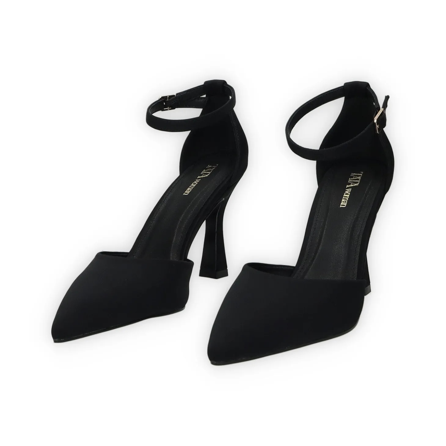 Décolleté con tacco e cinturino alla caviglia.