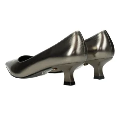 Décolleté effetto metallizzato.Tacco alto 5.5cm