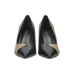 Décolleté effetto metallizzato.Tacco alto 9cm