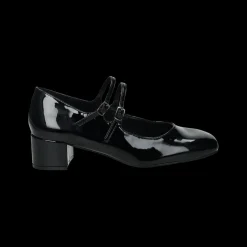 Dècolletè in vernice.