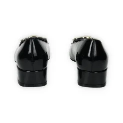 Décolleté in vernice