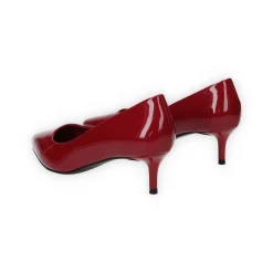 Décolleté in vernice