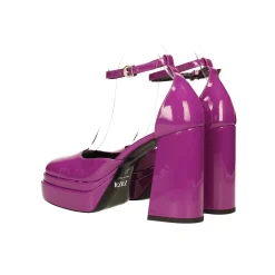 Décolleté in vernice con doppio plateau. Made in Italy. Tacco alto 11cm