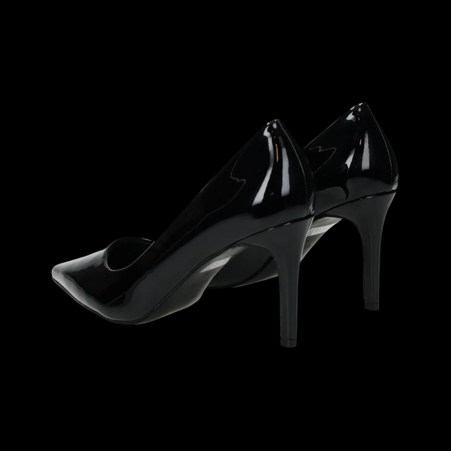 Décolleté in vernice. Tacco 8cm