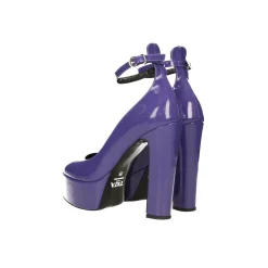 Décolleté platform in vernice. Made in Italy. Tacco alto 13.5cm