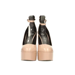 Décolleté platform in vernice. Made in Italy. Tacco alto 13.5cm