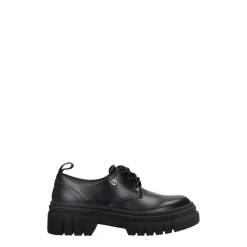 Derby con suola carrarmato.Tacco alto 4cm