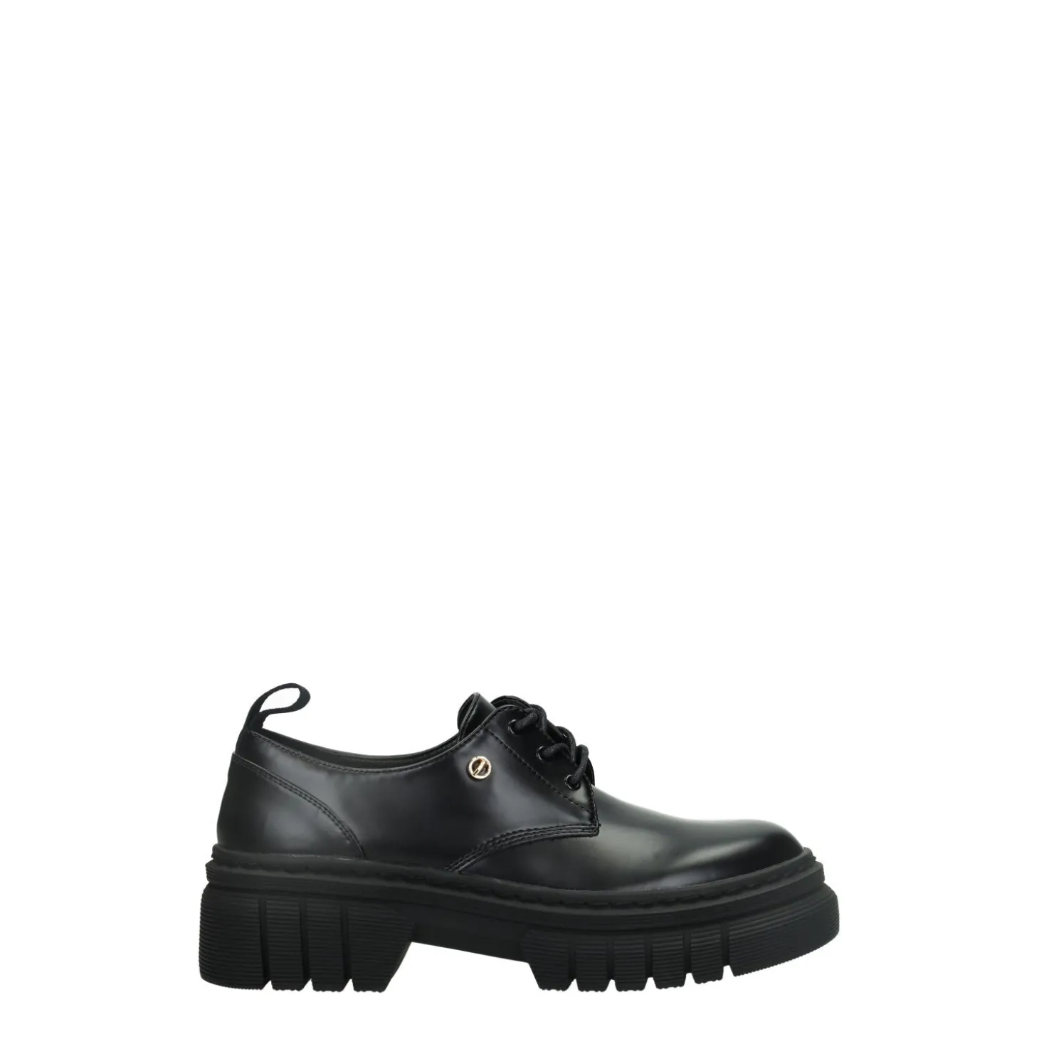 Derby con suola carrarmato.Tacco alto 4cm