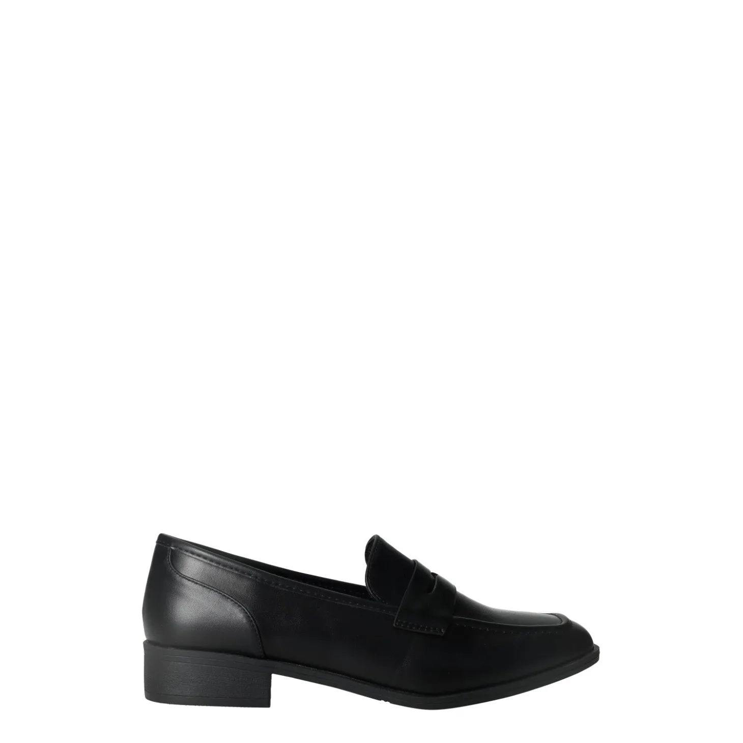 Mocassini con linguetta. Tacco alto 3cm