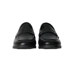 Mocassini con linguetta. Tacco alto 3cm