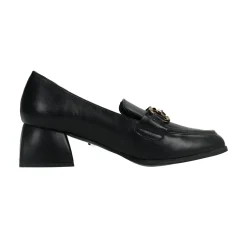 Mocassini con fibbia. Tacco alto 5cm