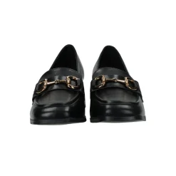 Mocassini con fibbia. Tacco alto 5cm