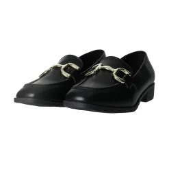 Mocassini con fibbia. Tacco alto 3cm