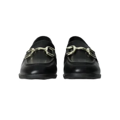 Mocassini con fibbia. Tacco alto 3cm