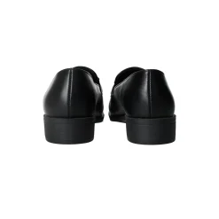 Mocassini con fibbia. Tacco alto 3cm