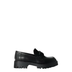 Mocassini con morsetto. Tacco alto 4cm