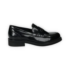 Mocassini con tacco. Tacco alto 3cm