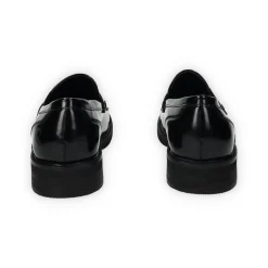 Mocassini con tacco. Tacco alto 3cm