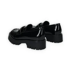 Mocassini in vernice