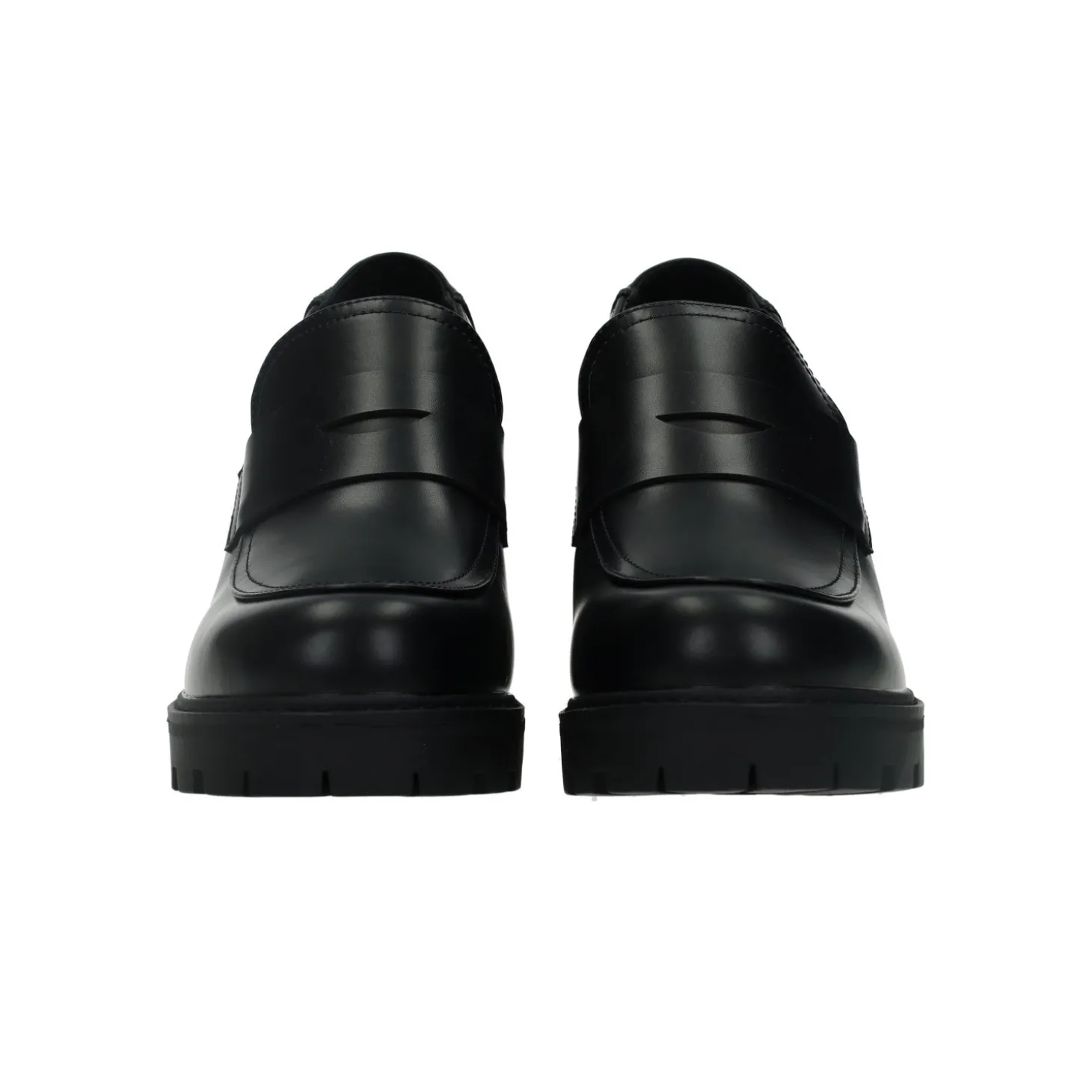 Mocassini in vernice. Tacco alto 7 cm