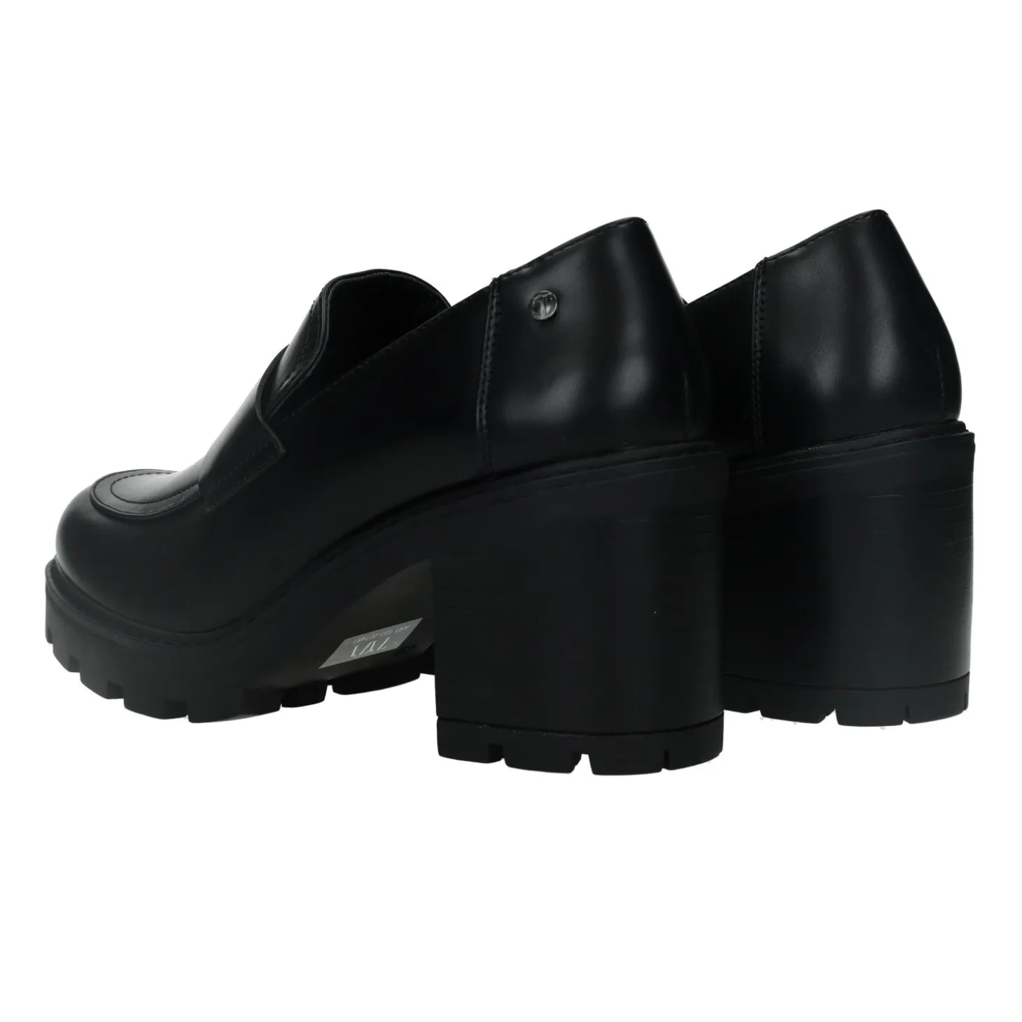 Mocassini in vernice. Tacco alto 7 cm