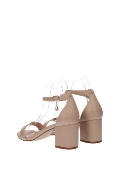 Sandali con cinturino