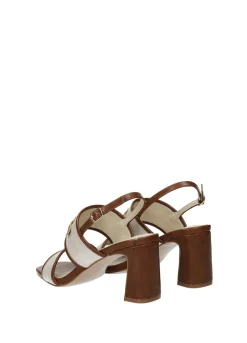 Sandali con cinturino