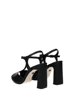 Sandali con cinturino