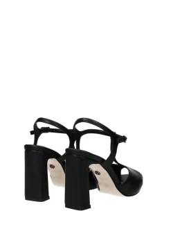 Sandali con cinturino