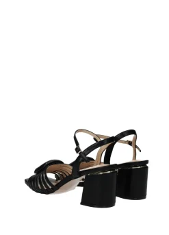 Sandali con cinturino