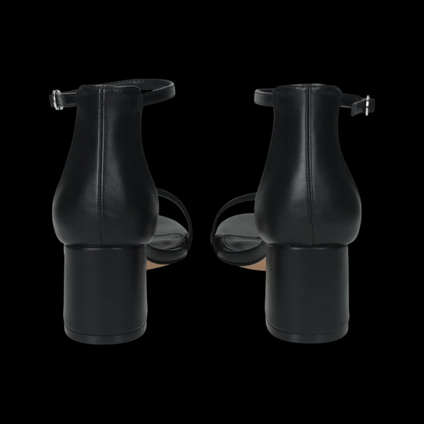 Sandali con cinturino alla caviglia.Tacco alto 5 cm