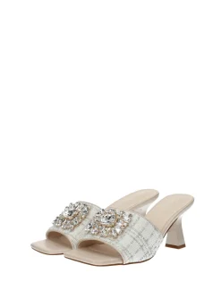 Sandali con dettaglio gioiello