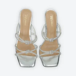 Sandali con fasce intrecciate.Tacco alto 10cm