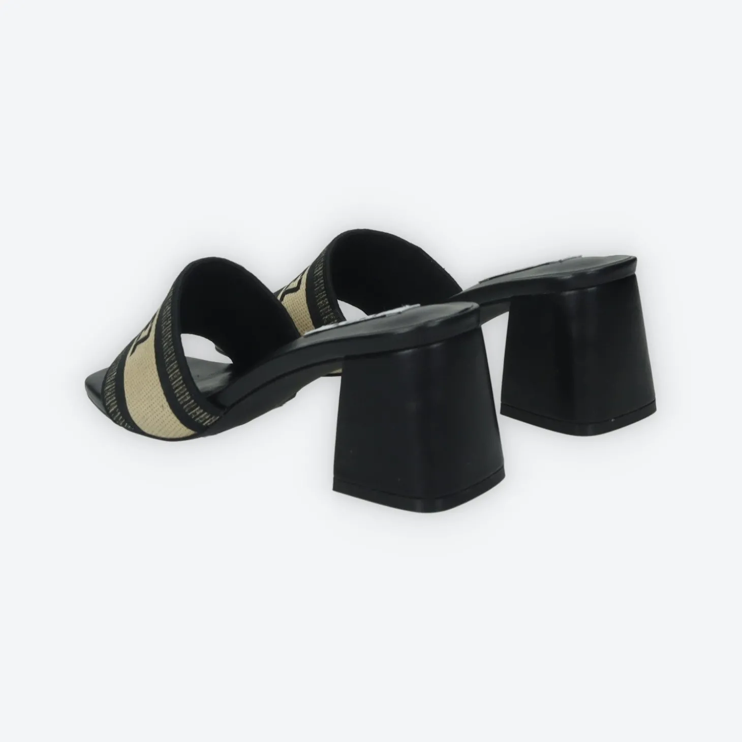 Sandali con fascia elasticizzata