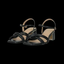 Sandali con fascia tubolare intrecciata. Tacco alto 6cm